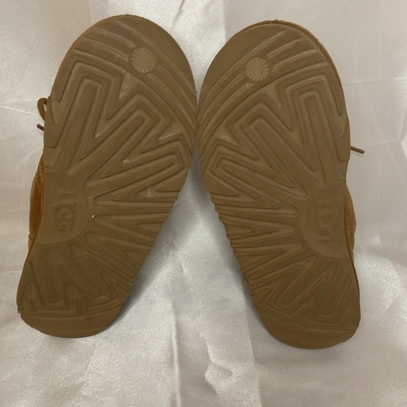 Ugg Neumel Boys Size 3 Brown Ankle Lace Boots - Picture 7 of 7